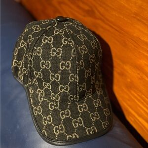 Gucci Black and Gold Patterned Cap